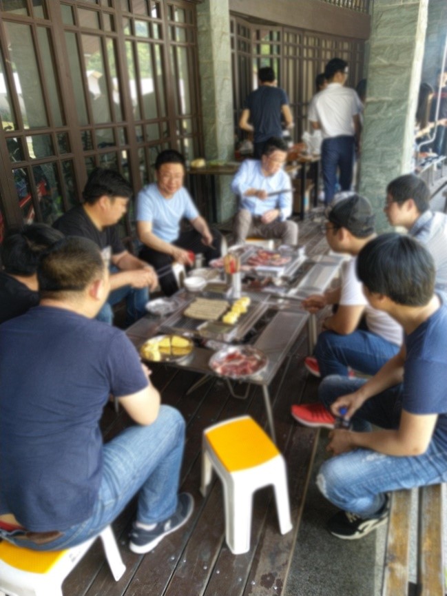 “濃蔭綠柳旁 杭途燒烤忙” ——記杭途科技五月燒烤活動